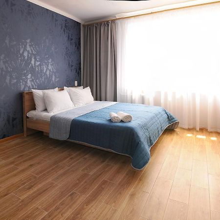 Scandinavian Poltava Apartments With 2 Rooms, 3 Beds 1 Sofa Extérieur photo