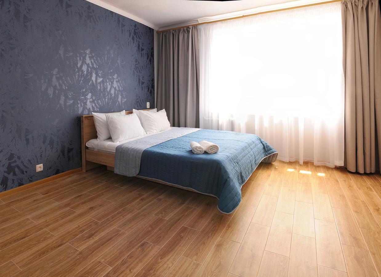 Scandinavian Poltava Apartments With 2 Rooms, 3 Beds 1 Sofa Extérieur photo